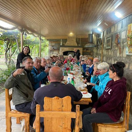 Sun House Hotel Yeghegnadzor Eksteriør billede
