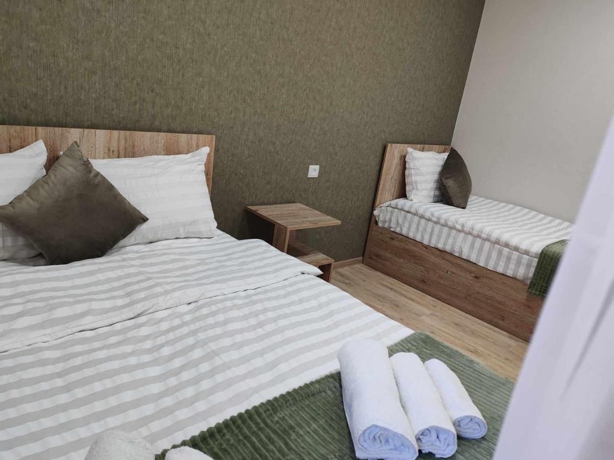 Sun House Hotel Yeghegnadzor Eksteriør billede